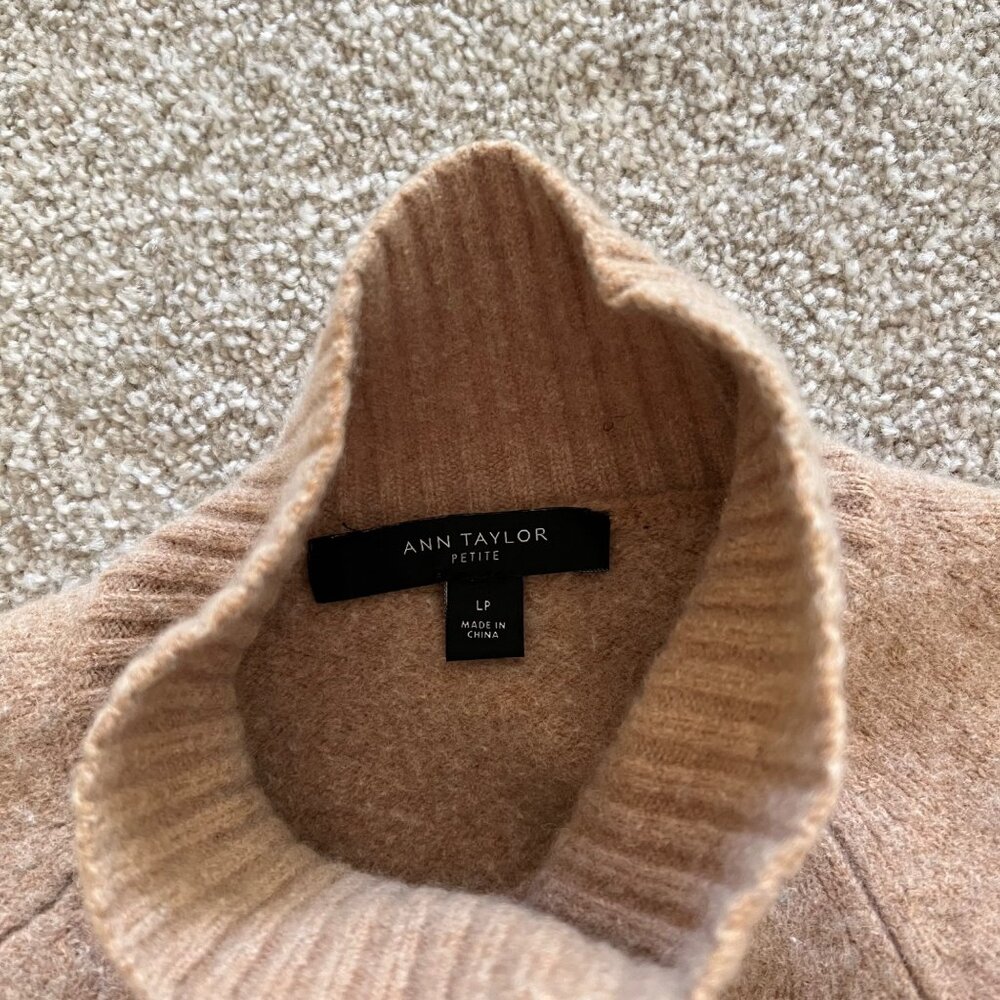 Ann Taylor Tan Beige Wool & Cashmere Turtleneck Minimalist Chic Sweater Petite L - Picture 6 of 11
